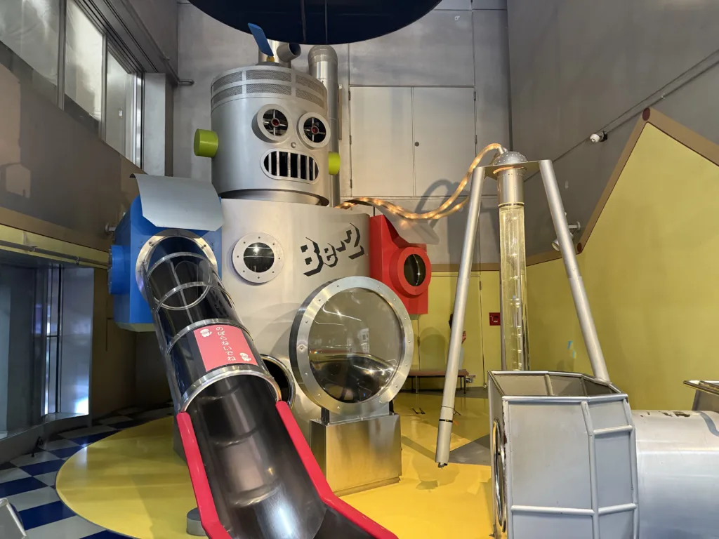 【横浜】雨の日もOK！「はまぎん こども宇宙科学館」で親子で宇宙体験