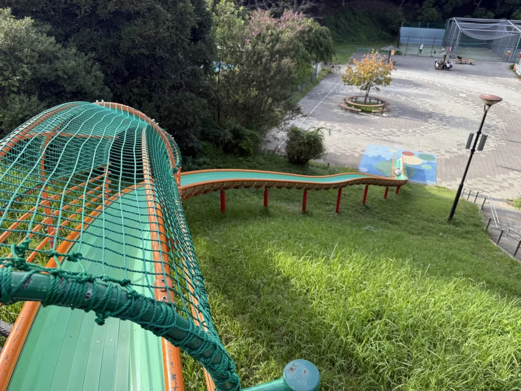 【神奈川・保土ケ谷】遊具をめぐりに行こう！保土ケ谷公園