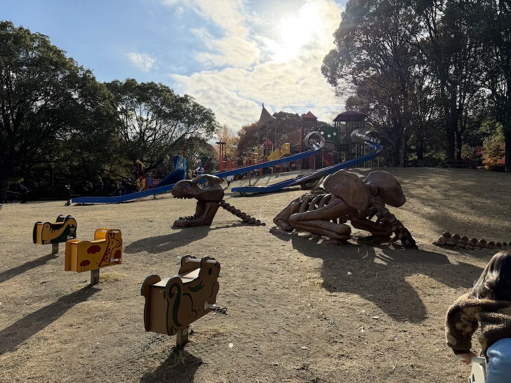 【神奈川・平塚市】平塚総合公園｜ふれあい動物園も遊具も充実！一日たっぷり遊べる公園